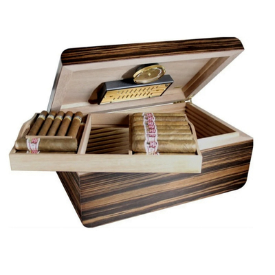 Хьюмидор Adorini Novara L - Deluxe на 150 сигар, эбеновый 6099