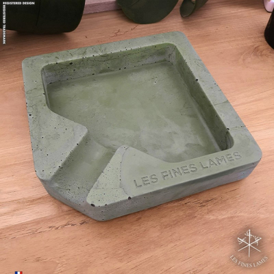 Пепельница MONAD - Green Concrete Ashtray (Зеленая)